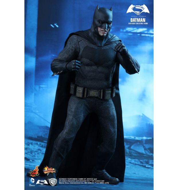 Hot Toys MMS342 Batman v Superman: Dawn of Justice Batman 1/6th Scale  Collectible Figure - Simply Toys