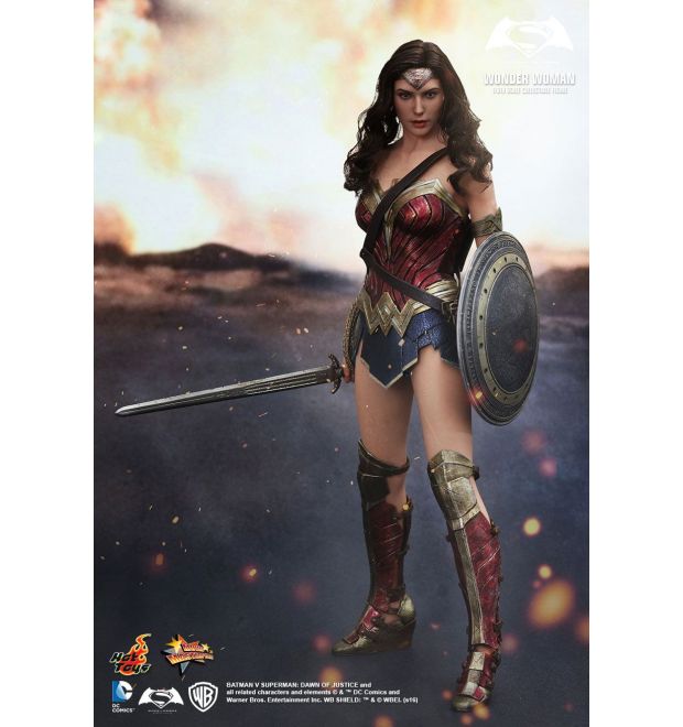 Hot Toys MMS359 BATMAN V SUPERMAN: DAWN OF JUSTICE WONDER WOMAN 1/6TH SCALE  COLLECTIBLE FIGURE - Simply Toys